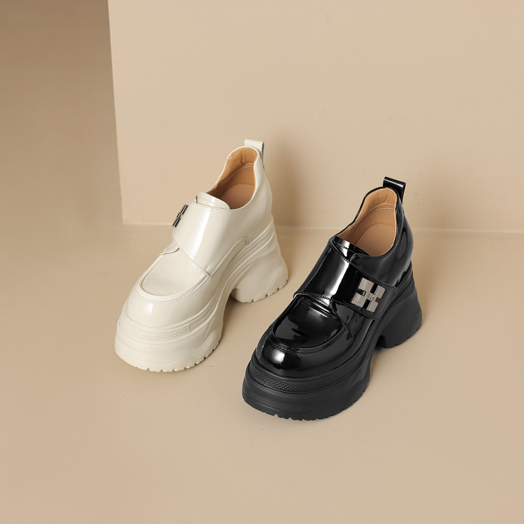 Deep Mouth Flat Shoes with Super High Heel and Platform Sole - Image 4