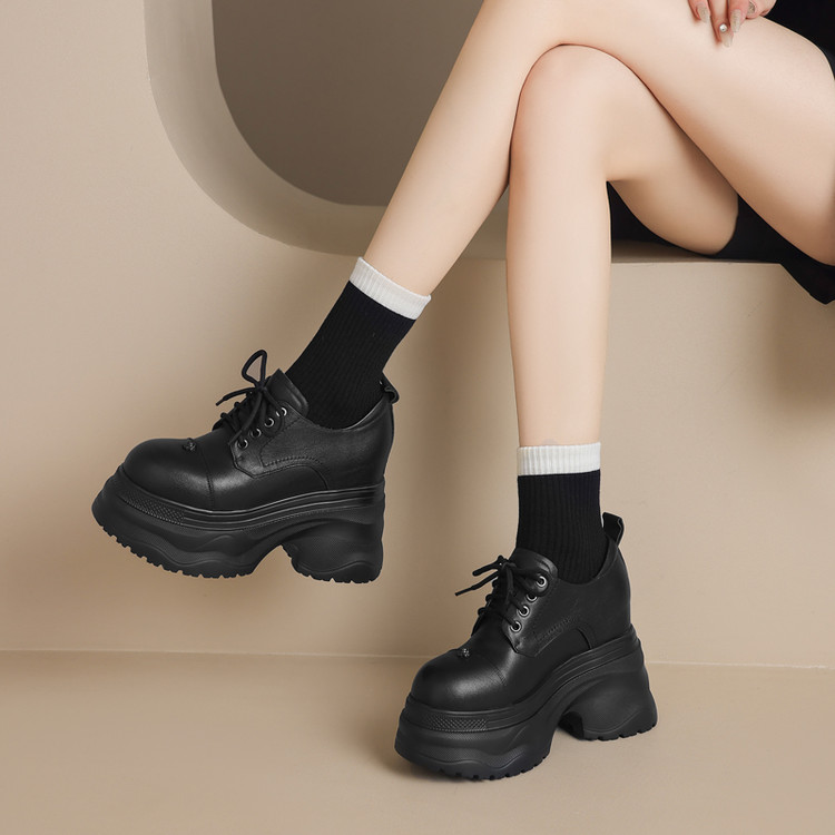 Deep Mouth Flat Shoes with Top Grain Leather Upper and EVA Sole